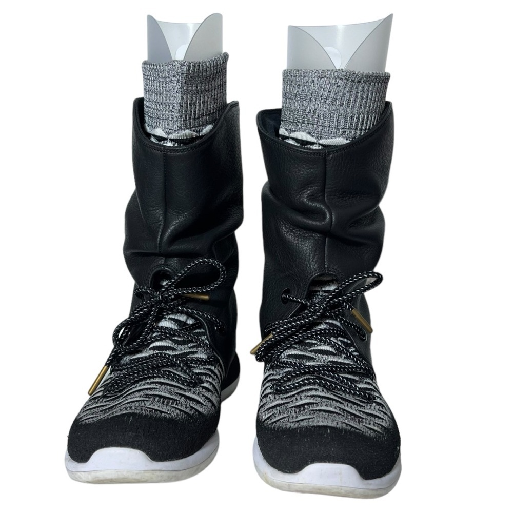 Nike Roshe Two Hi Flyknit Women’s 7.5 | Rare Sock Sneaker | Black High Top EUC